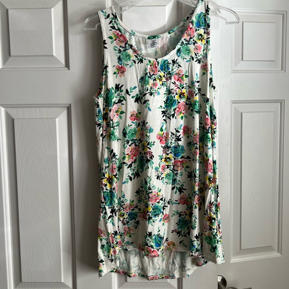 Agnes & Dora floral tank